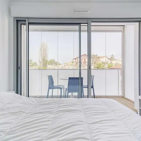 Apartment 3* En Centre-ville Avec Double Loggia, Wifi Et Box - A Pied! - Fr-1-4-586 Saint-Jean-de-Luz