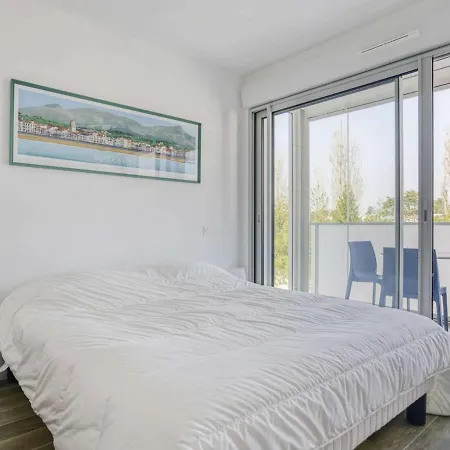 3* En Centre-ville Avec Double Loggia, Wifi Et Box - A Pied! - Fr-1-4-586